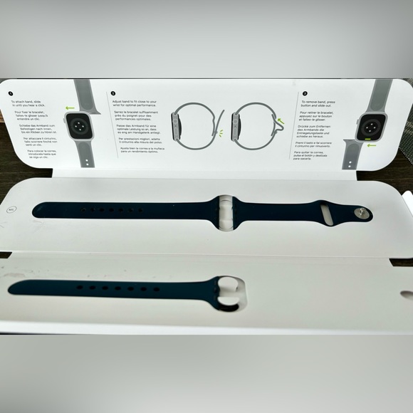 Apple Watch - Picture 2 of 7